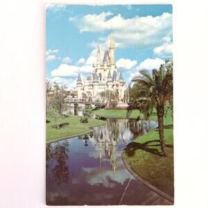 Vintage 1974 Cinderella's Castle Walt Disney World Florida Postcard WDW
